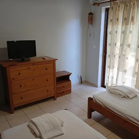 Lefkas House With Garden Dom wakacyjny