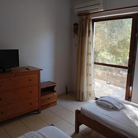 Dom wakacyjny Lefkas House With Garden Tsoukaládhes