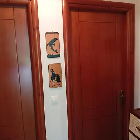 Lefkas House With Garden *